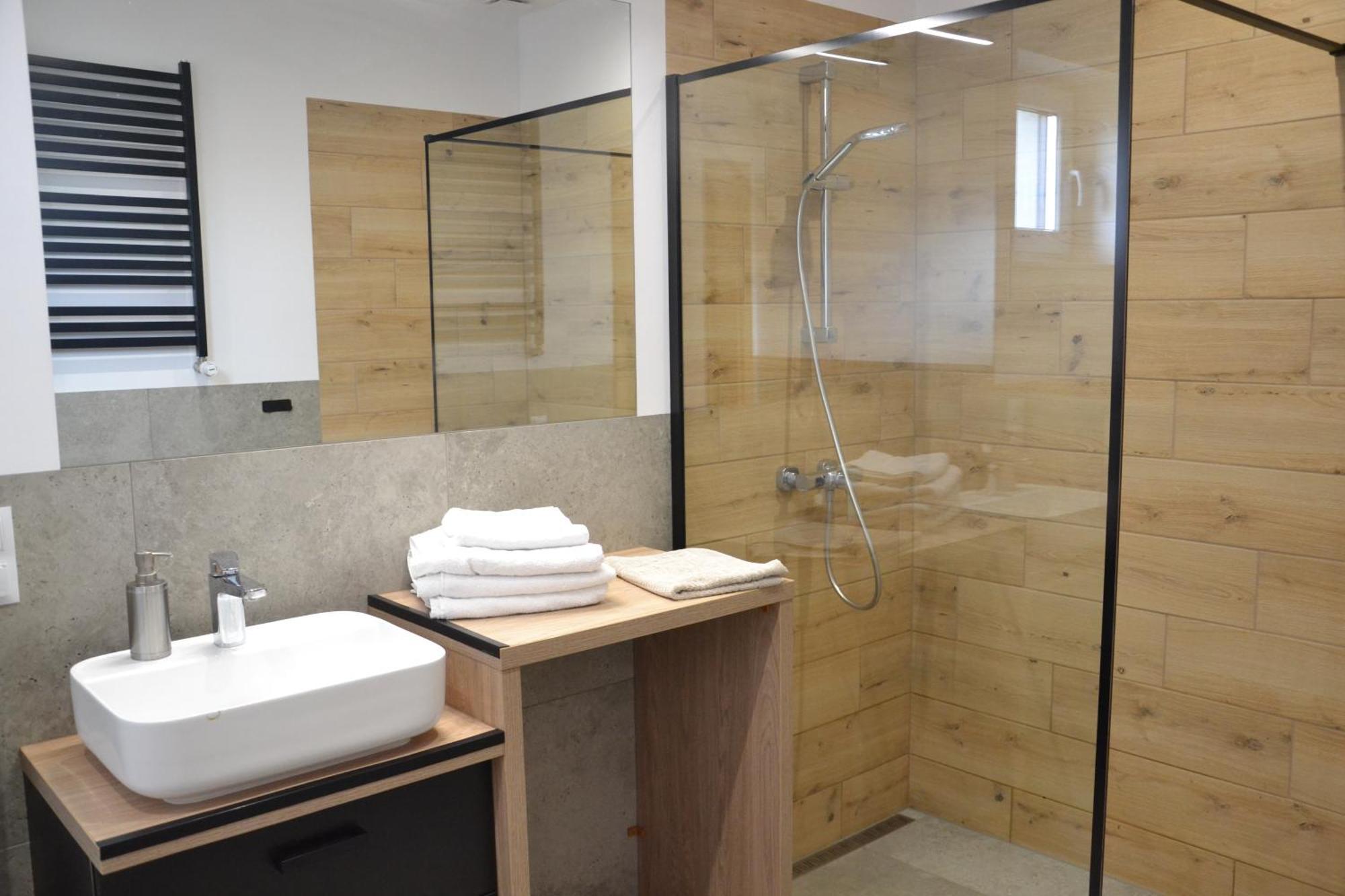 Apartamenty Na Ceglanej オシフィエンチム エクステリア 写真