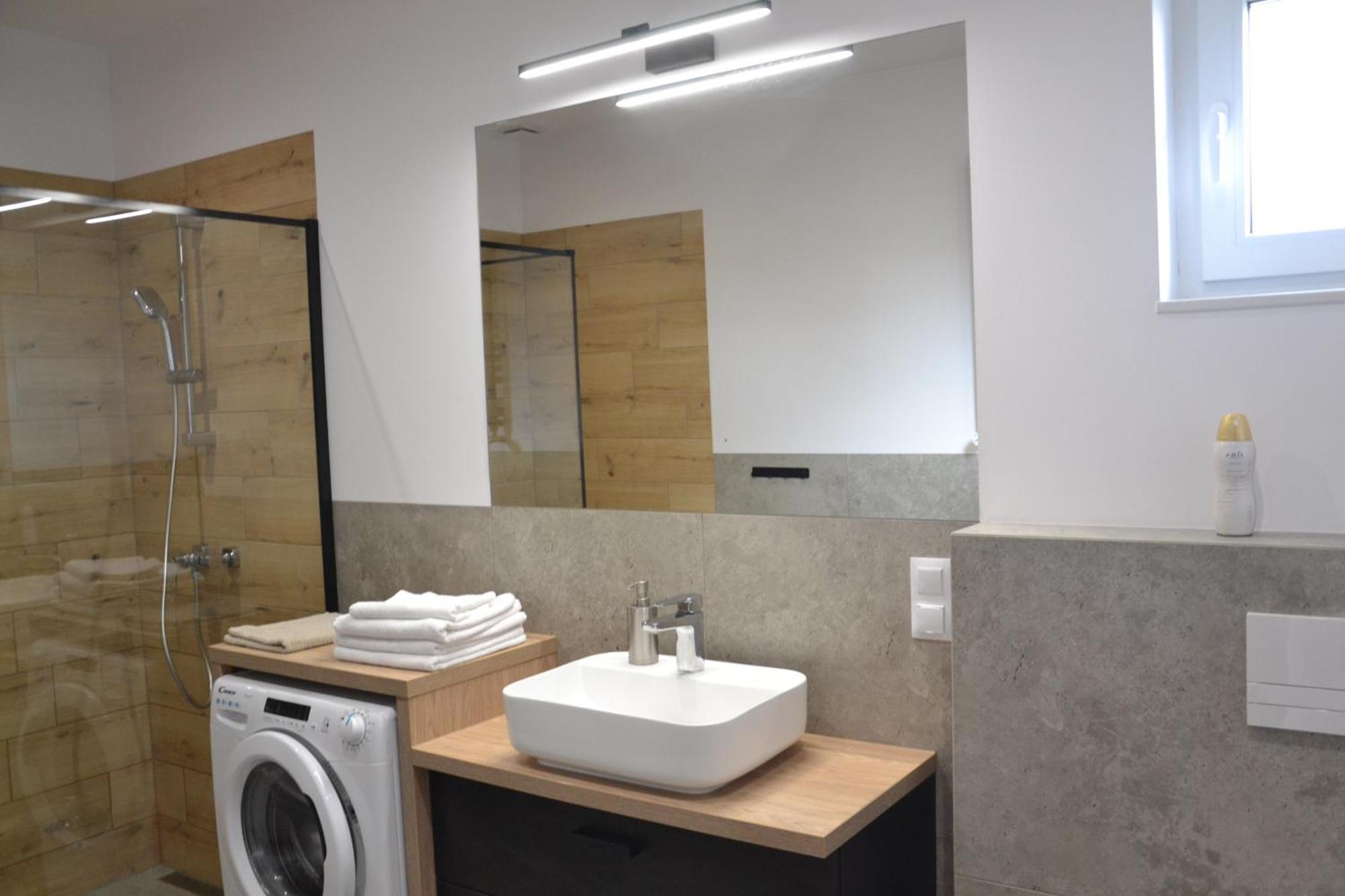 Apartamenty Na Ceglanej オシフィエンチム エクステリア 写真